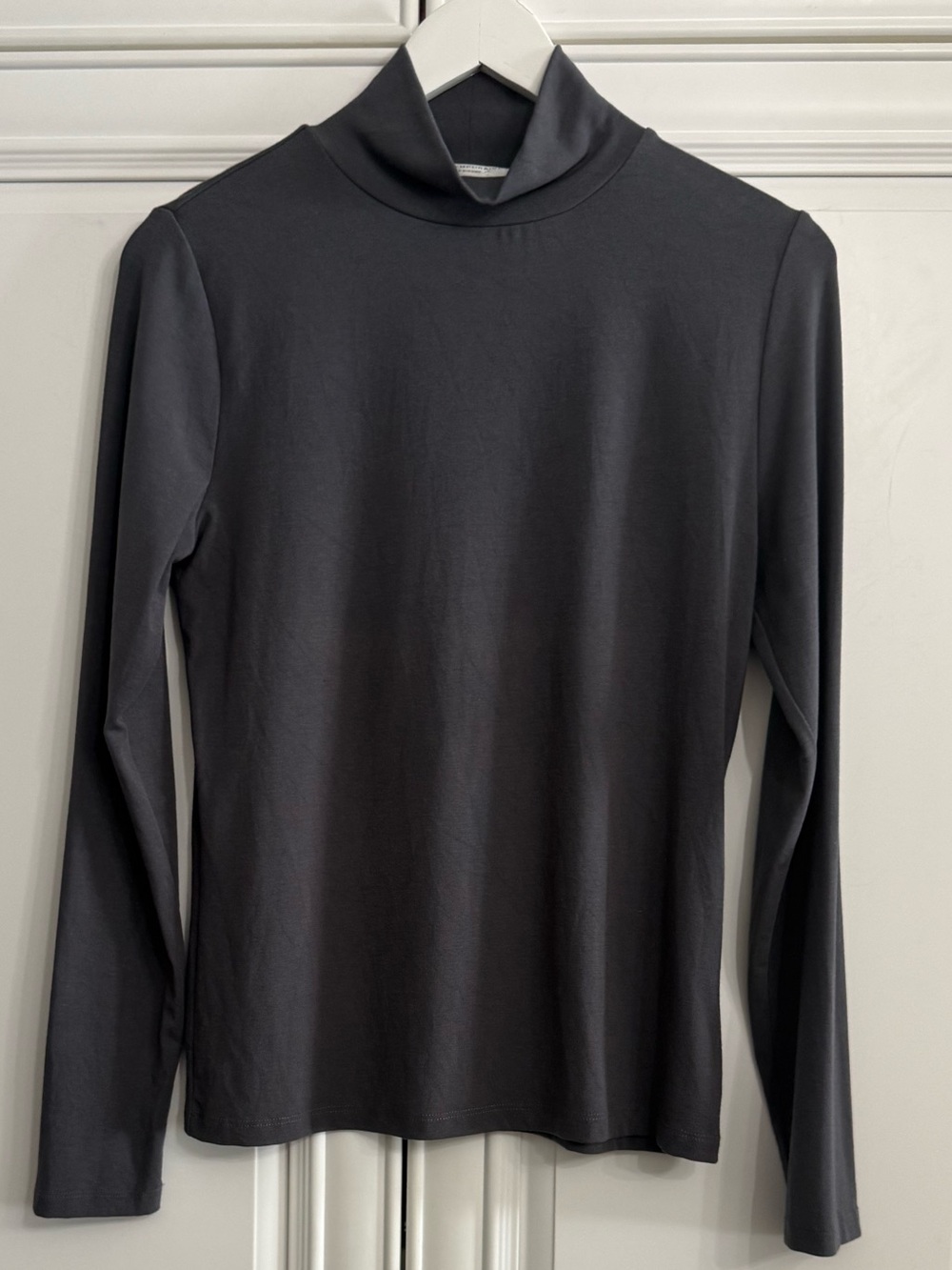 Contemporaine Simons Charcoal Grey Ultra Flowy Mock Neck Long Sleeve Top Size L